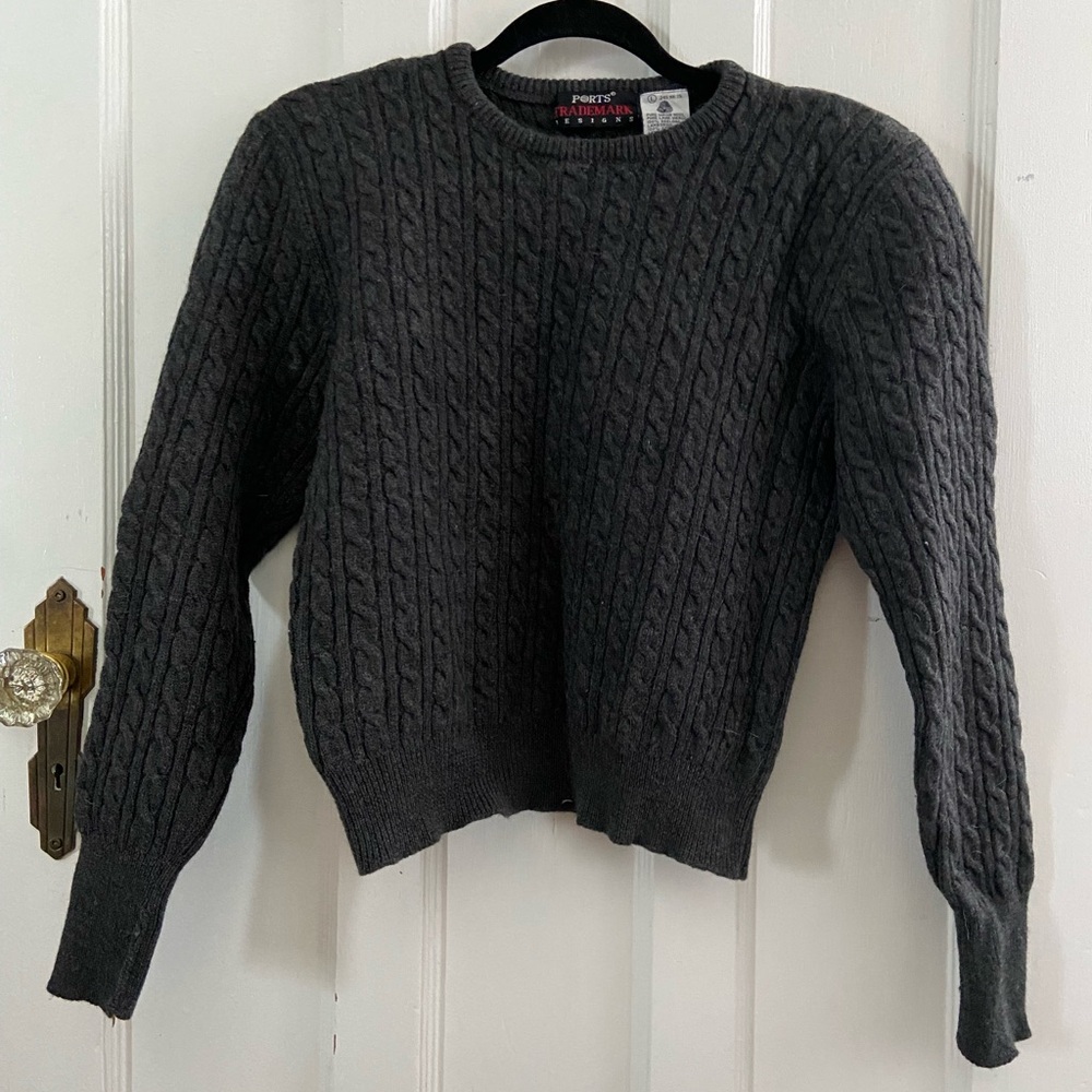Vintage 1980s Ports Grey Cable Knit Wool Sweater Size Medium Made in Hong Kong - Picture 3 of 4